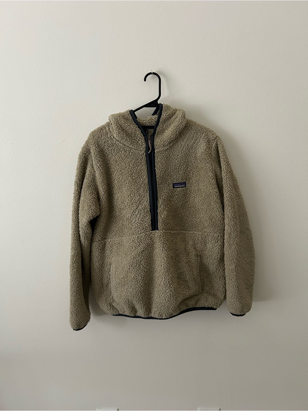 Patagonia women’s Cream Sherpa Fleece Half-Zip Pullover